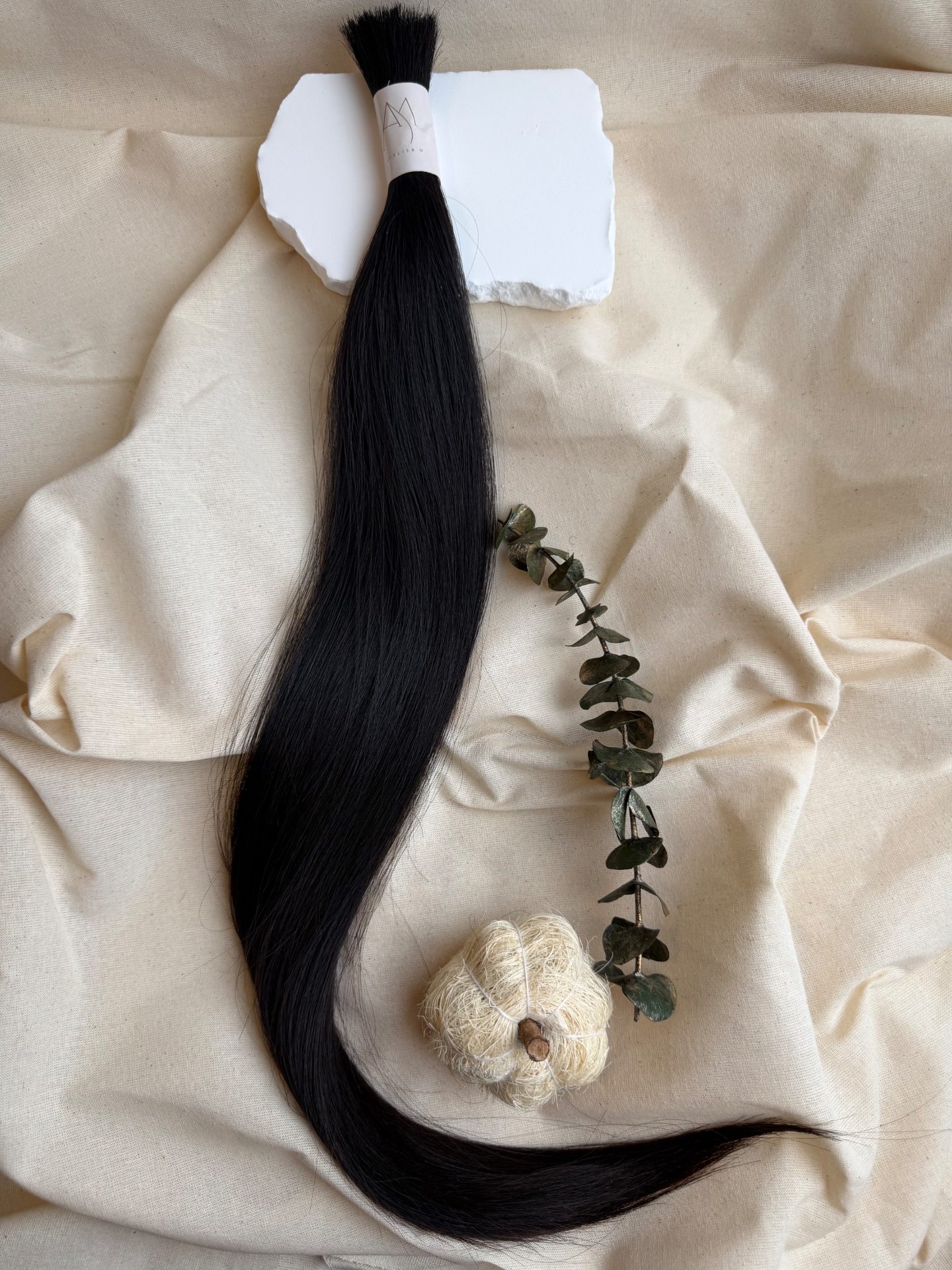 Rare raw hair bundle by Atelier M